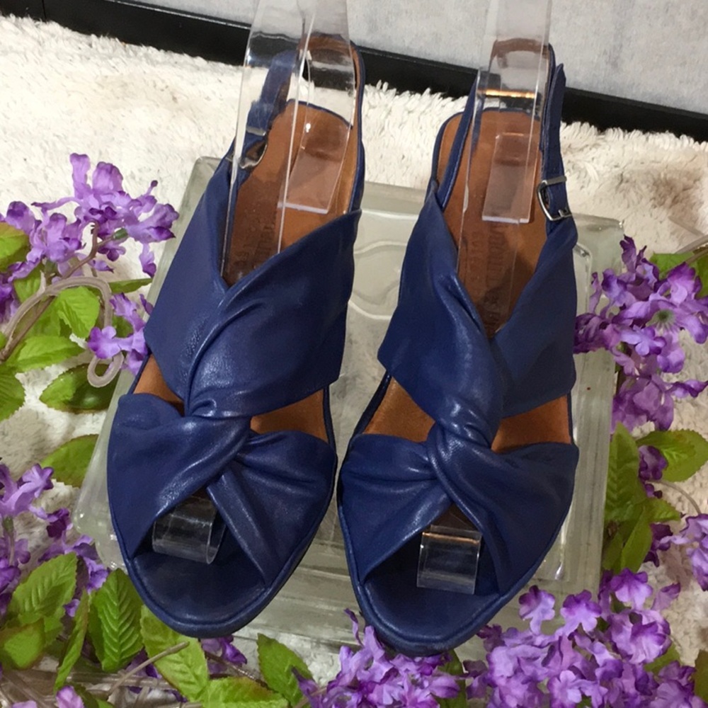 L’Amour DesPieds leather sling back wedge sandals